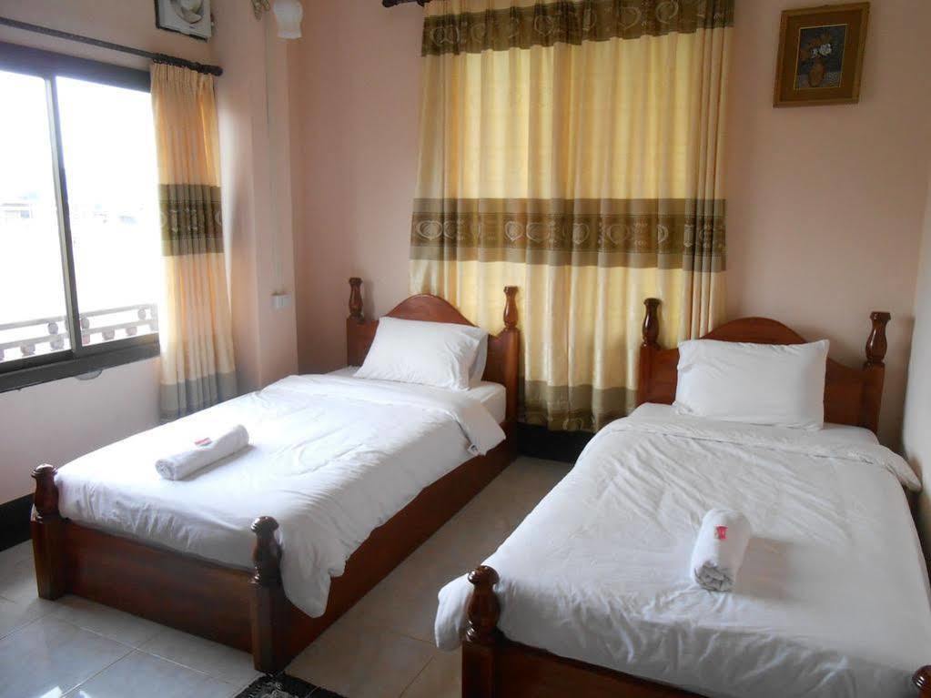 The Garden Pany Hotel Vang Vieng Exterior photo